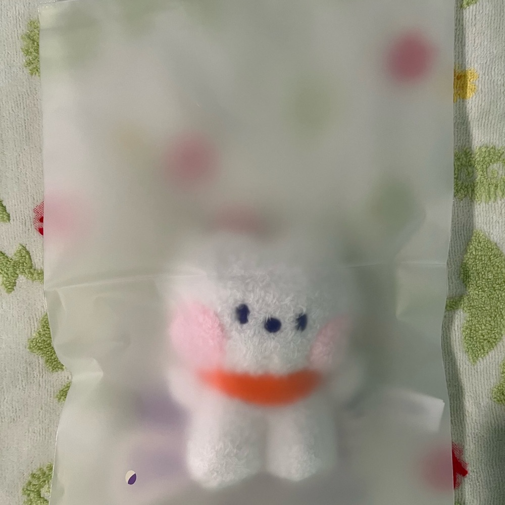 BT21 Minini RJ Keychain Line Friends - Picture 4 of 4
